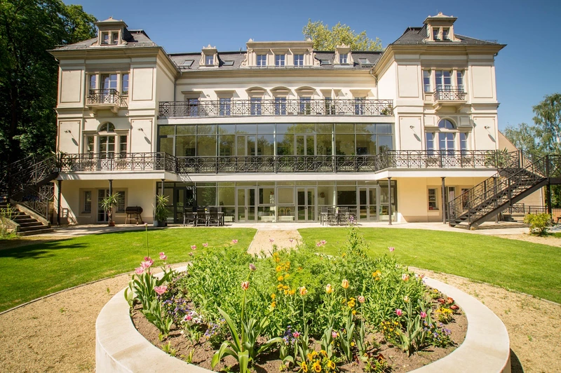 LeoCare Sachsen GmbH, Tagespflege Residenz Plossenhöhe – Bild 1