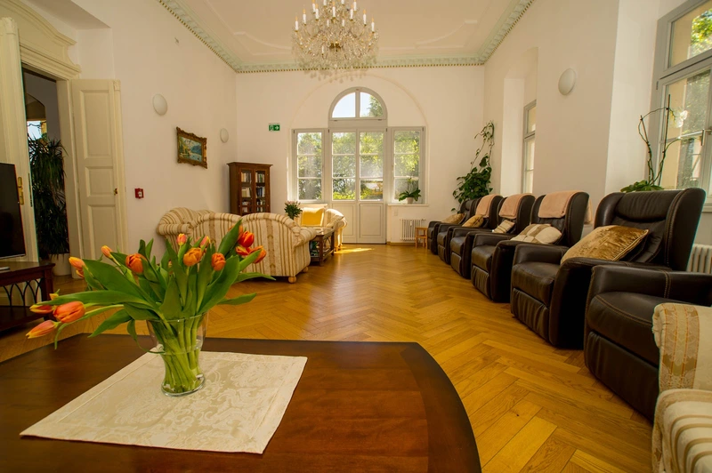 LeoCare Sachsen GmbH, Tagespflege Residenz Plossenhöhe – Bild 2