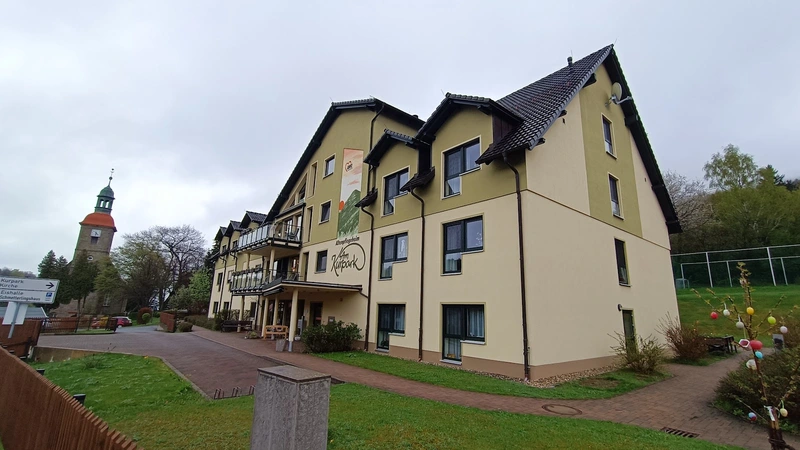 AWO "Altenpflegeheim Am Kurpark" – Bild 1