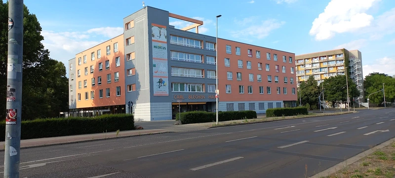 Pflegezentrum "Am Blechenpark" – Bild 1