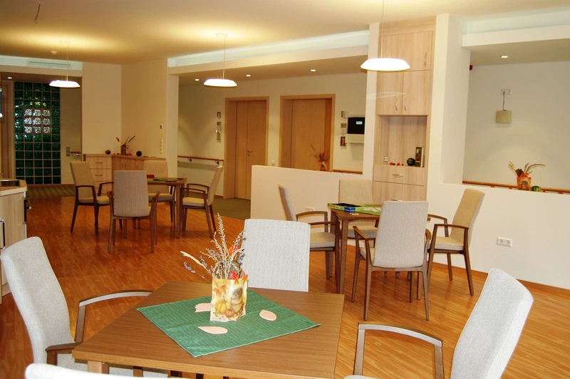 Städtisches Altenpflegeheim "Naunhofer Straße" – Bild 5