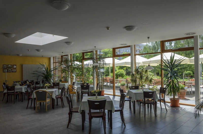 Städtisches Altenpflegeheim "Heiterblick" – Bild 3