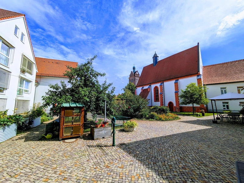 Alten-Pflegeheim "St. Georg-Hospital" – Bild 1