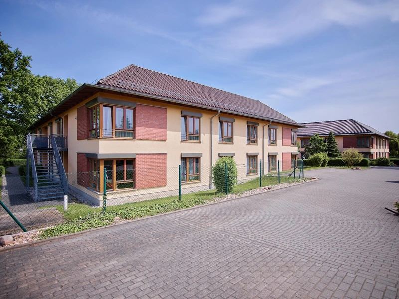 Altenpflegeheim "Sonnenhof" – Bild 2