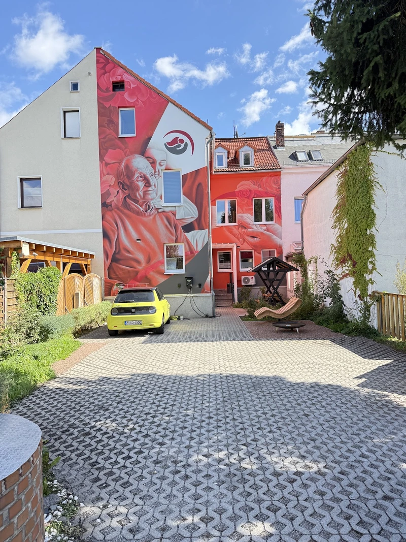 Sternkopf Kranken und Altenpflege – Bild 1