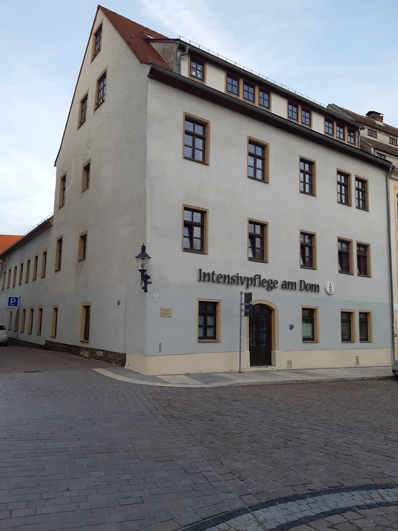 Intensivpflege am Dom GmbH – Bild 1