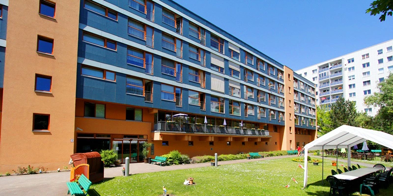 Seniorenzentrum Lichtenberg "Prof. Dr. Kurt Winter" – Bild 1