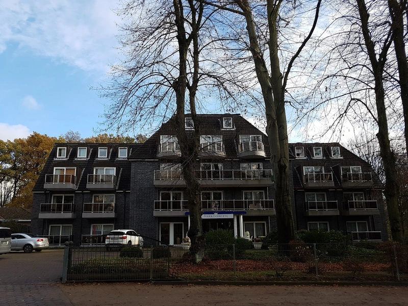 Parkdomizil am Bahrenfelder See – Bild 1