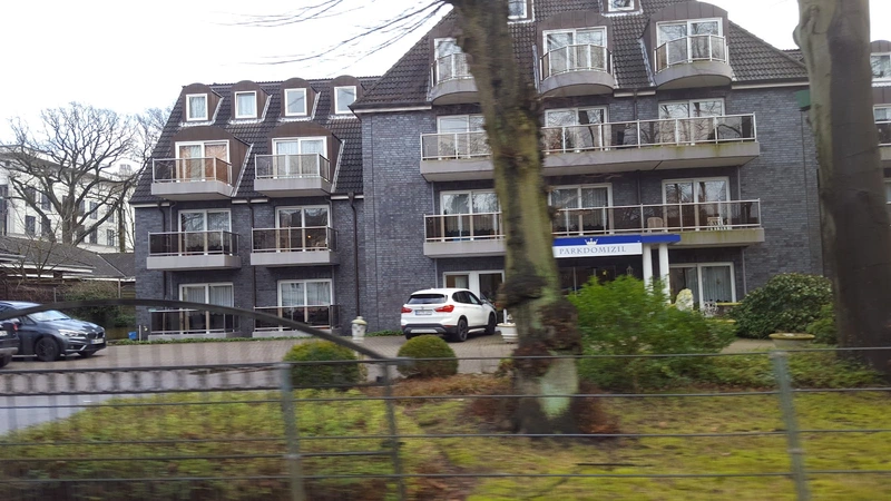 Parkdomizil am Bahrenfelder See – Bild 2