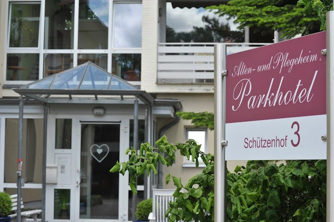 Alten- und Pflegeheim Parkhotel – Bild 1