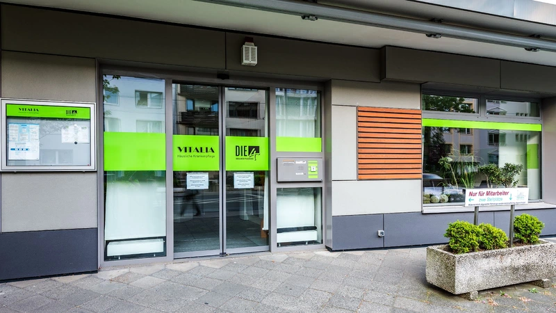 VITALIA Häusliche Krankenpflege Artjom Trustschalov – Bild 3