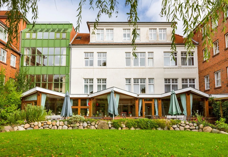 CURA Seniorencentrum Husum GmbH – Bild 2