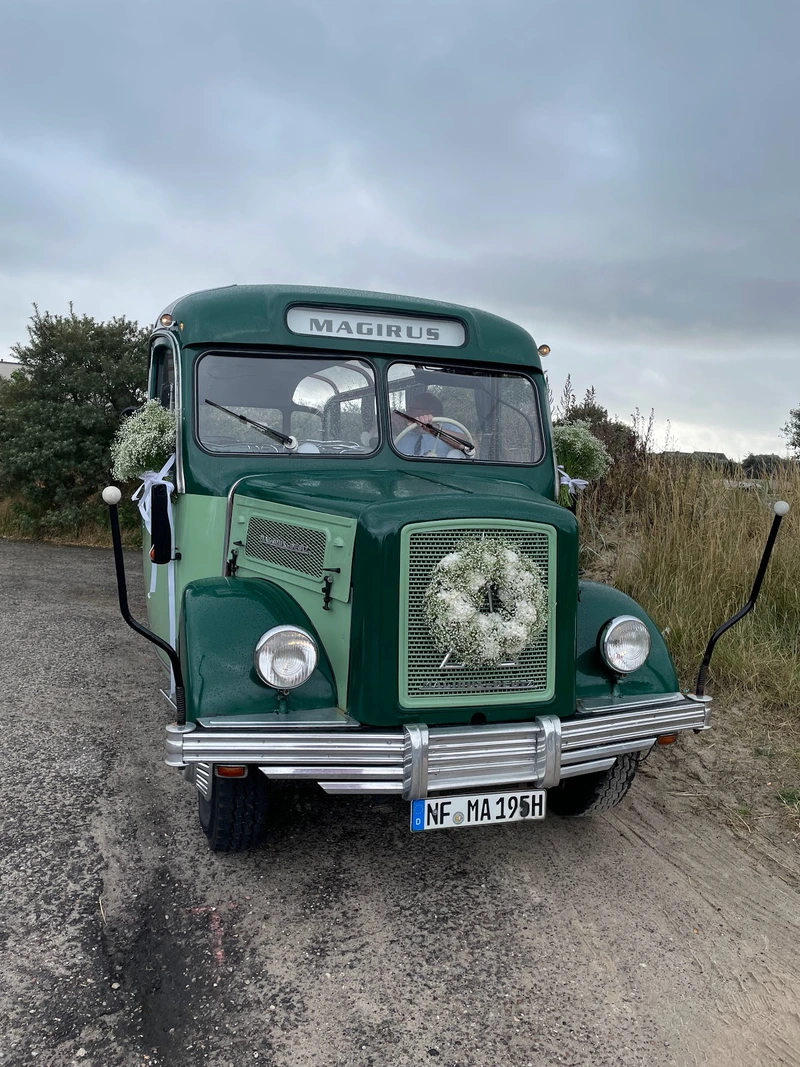 Hand in Hand Ute Klein-Bölting – Bild 4