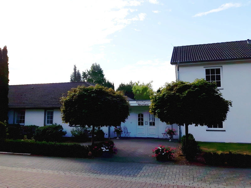Altenpflegeheim Neumann – Bild 1