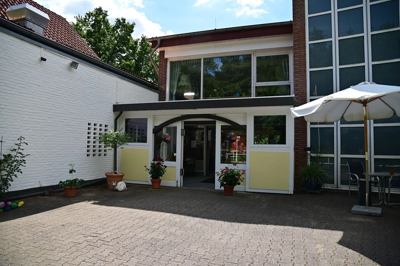 Seniorenwohn- und Pflegeheim "Zum Lietzberg" – Bild 1