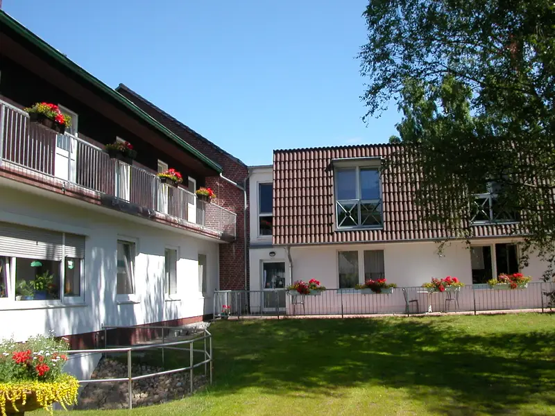 Behringer Wohn- und Pflegeheim Wacholderpark – Bild 1