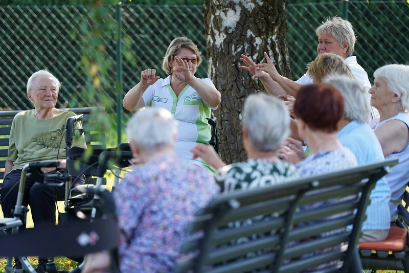 Krankenpflege mit Herz Beata Schneidereit – Bild 2