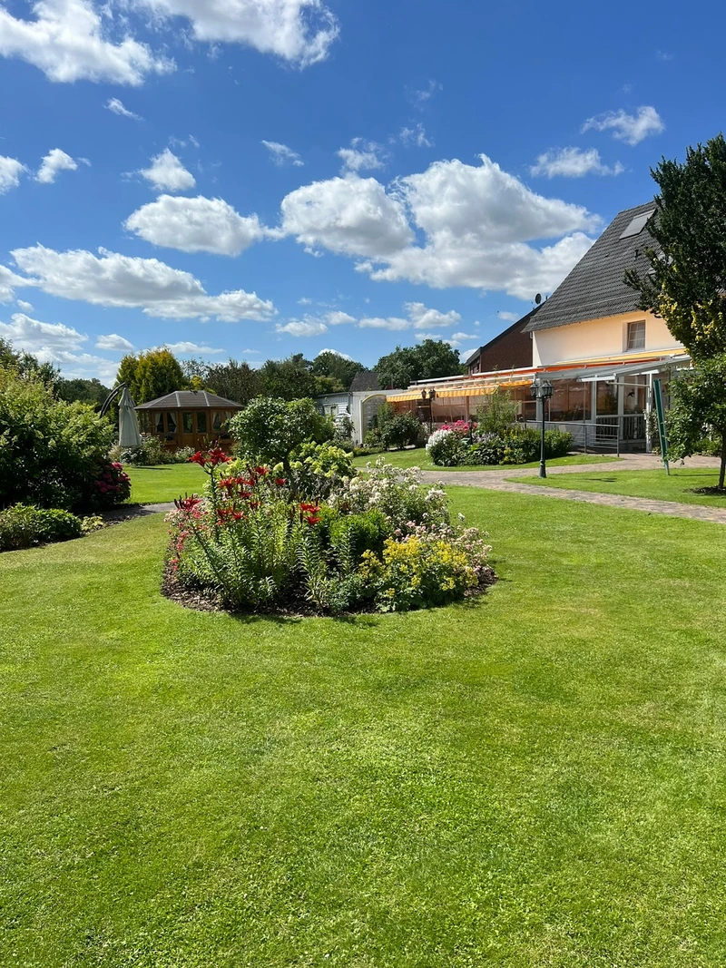 Antje`s Seniorenheim Haus an der Sonne – Bild 1