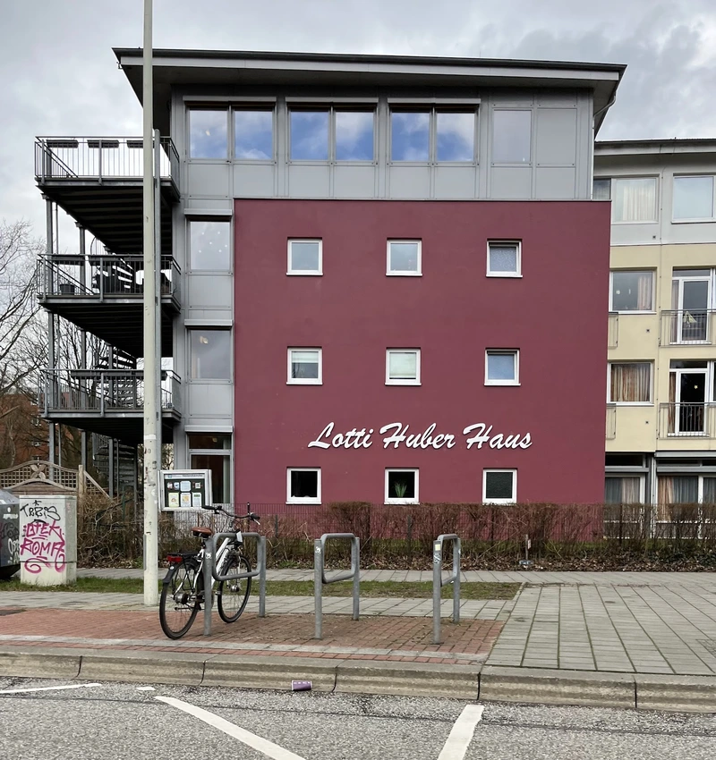 St. Nicolaistift Neustadt a. Rbge. – Bild 1