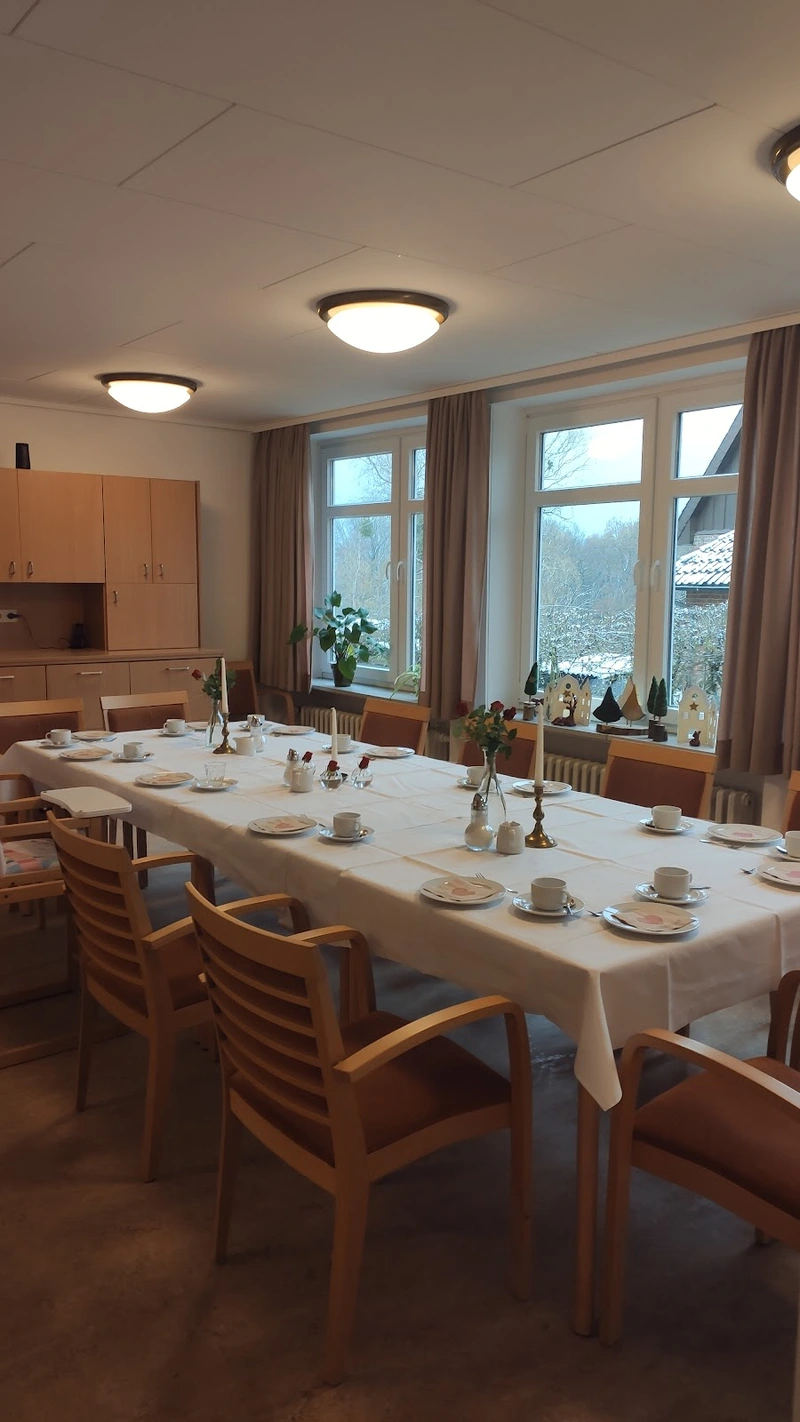 Senioren-Domizil Süntelvilla Tagespflege GmbH – Bild 1