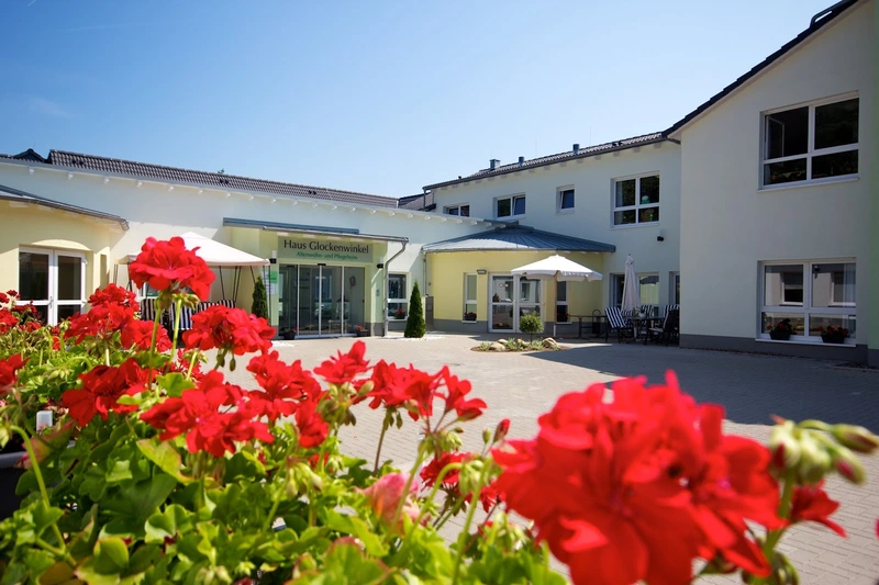 Alten- und Pflegeheim Haus Glockenwinkel – Bild 1