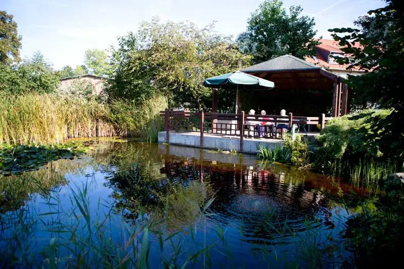 Senioren- und Pflegeheim – Bild 4