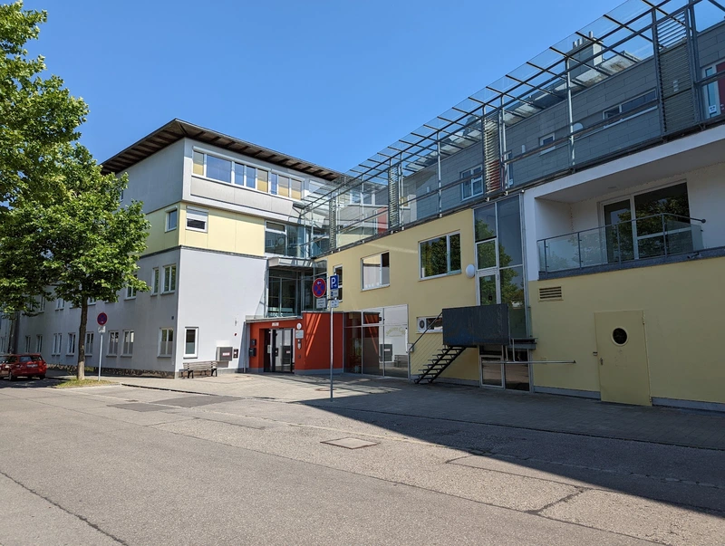 Pflege daheim Seniorenstift Kaufering – Bild 1