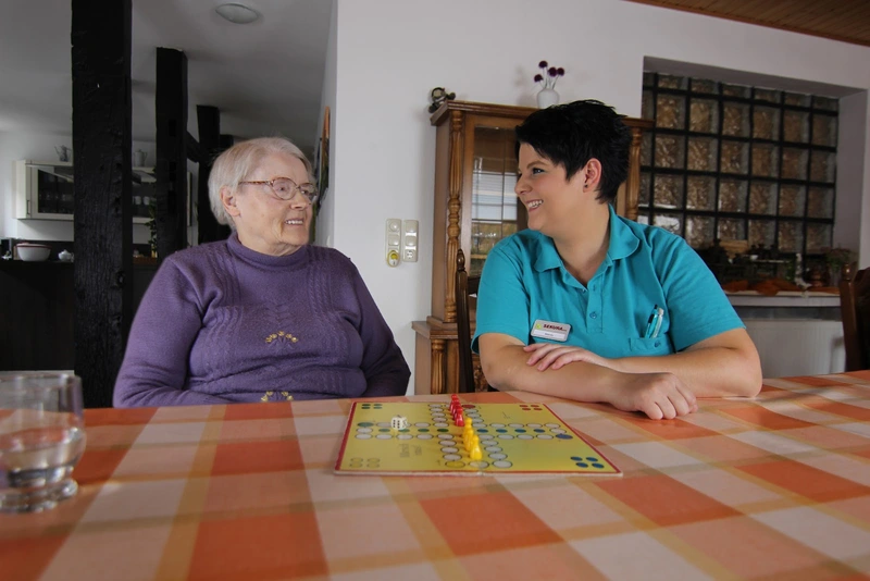 SEKURA Kranken- und Altenpflege – Bild 2