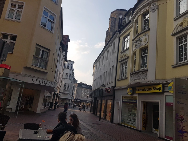 Wohn- und Pflegezentrum Linden - Karree – Bild 1