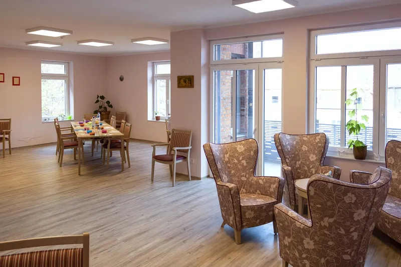 Pflegebienen Mittelthüringen Ambulanter Pflegedienst – Bild 1