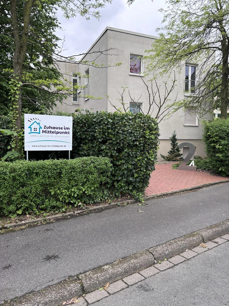 H.E.L.P. Ihr Pflegeteam – Bild 2