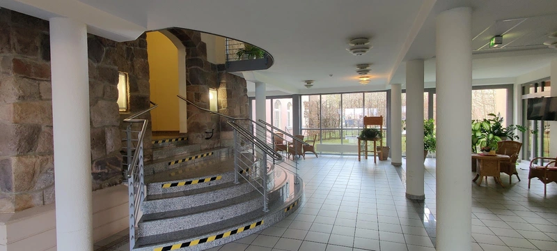 CURATA Seniorenresidenz Am Burgberg – Bild 1