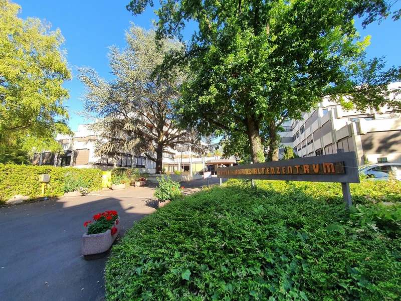 Mutter-Rosa-Altenzentrum – Bild 1