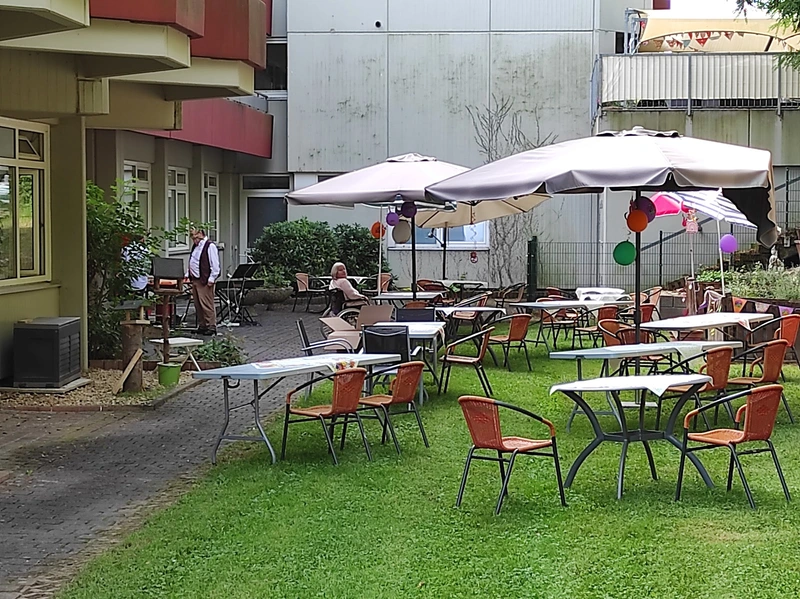 Alten- und Pflegeheim Seniorenstift – Bild 2