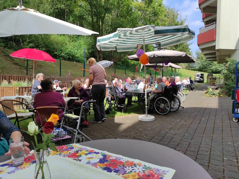 Alten- und Pflegeheim Seniorenstift – Bild 3