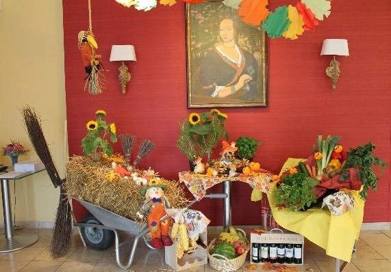 Justina-von-Cronstetten-Stift – Bild 2