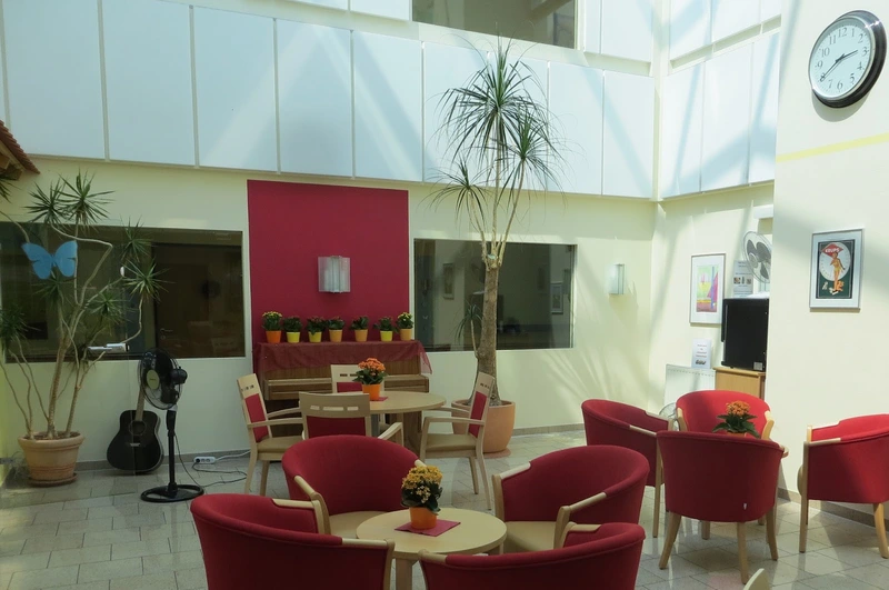 PHÖNIX Seniorenzentrum Ulmenhof – Bild 3