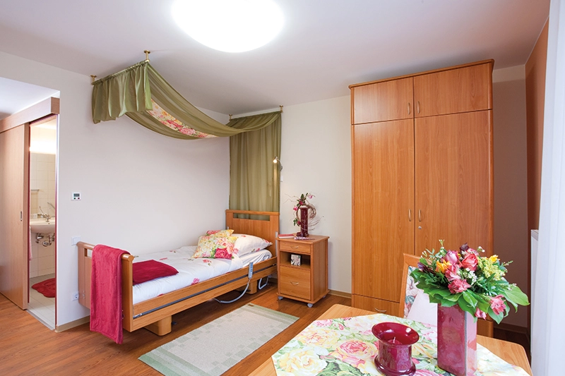 DOMICIL Seniorenpflegeheim Am Schlossgarten GmbH – Bild 2