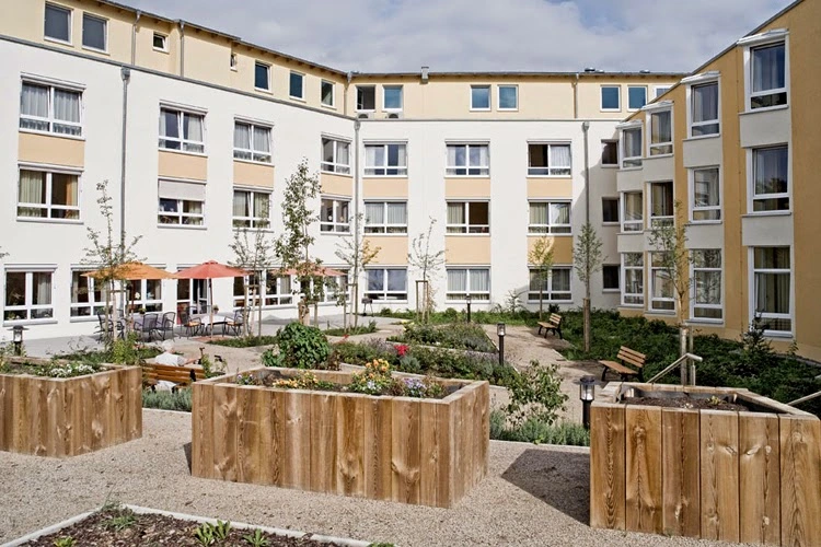 Kursana Domizil Bruchköbel – Bild 1