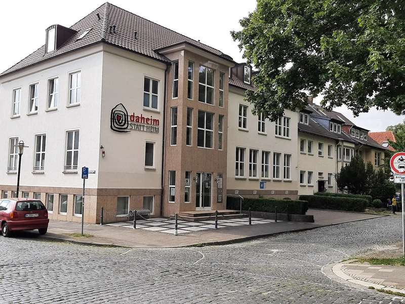 Daheim statt Heim Ambulanter Pflegedienst – Bild 1