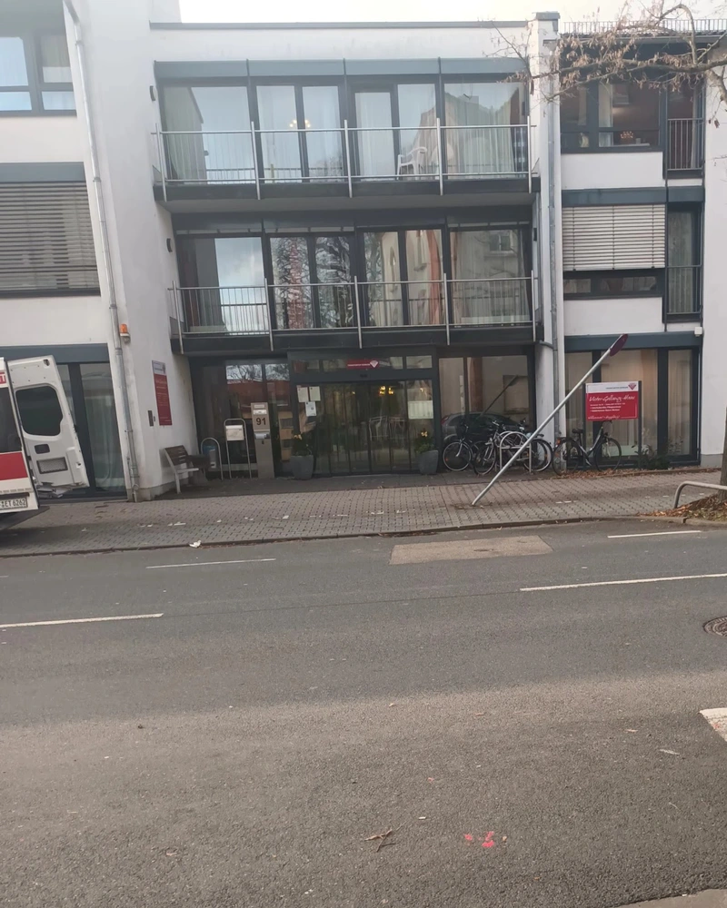 Victor- Gollancz- Haus – Bild 2