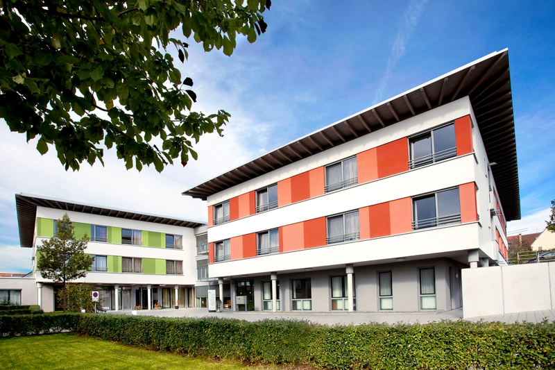 Seniorenzentrum Schwester-Karoline-Haus – Bild 1