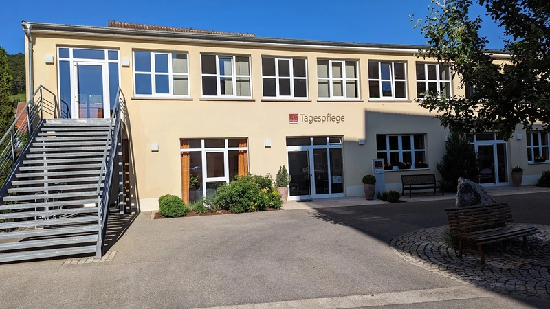 SENOVA Seniorenzentrum Truchtelfingen – Bild 2