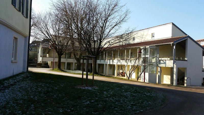 Alexanderstift Germeindepflegehaus Urbach – Bild 1