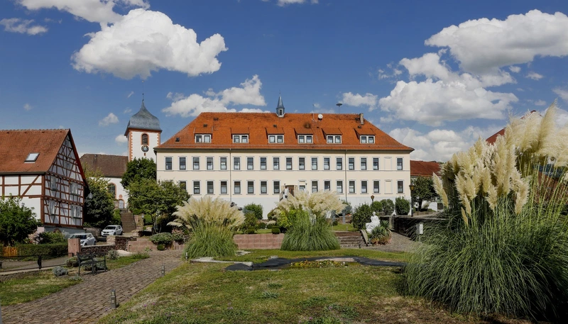 Schloß Binau GmbH – Bild 1