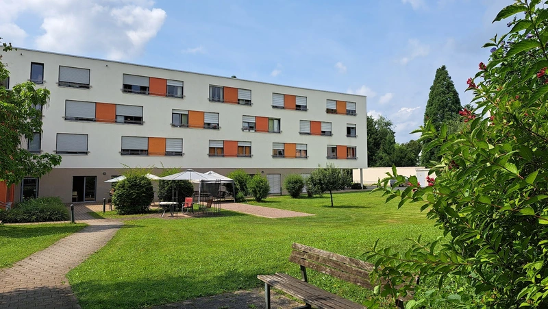 Katholisches Altenzentrum – Bild 1