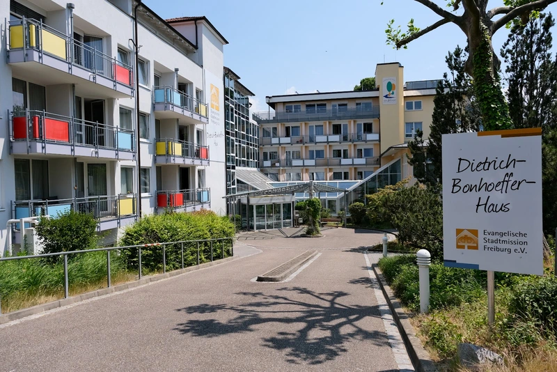 Dietrich-Bonhoeffer-Haus – Bild 1