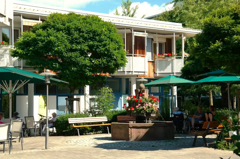 AWO Seniorenzentrum Grüner Weg – Bild 1