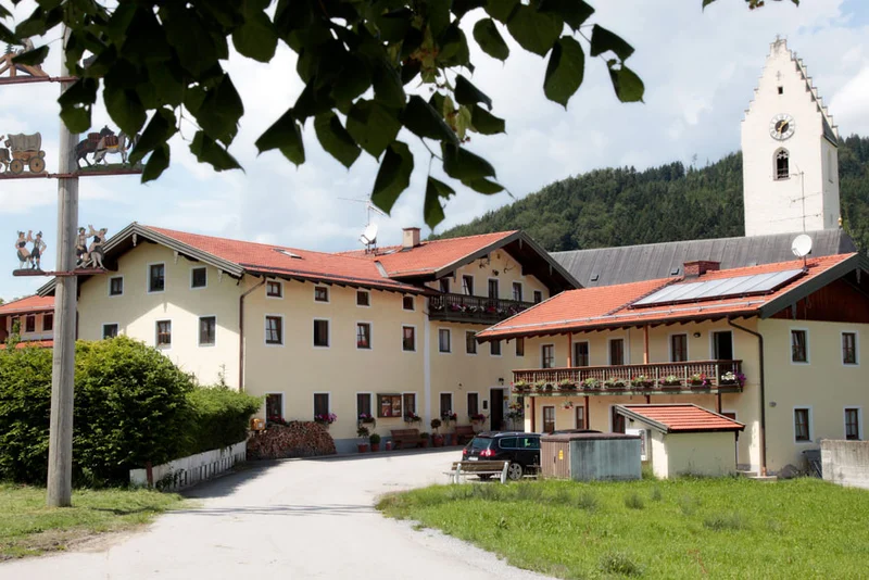 Pflege und Sozialtherapeutische Einrichtung St. Bartholomä Samerberg GmbH – Bild 2