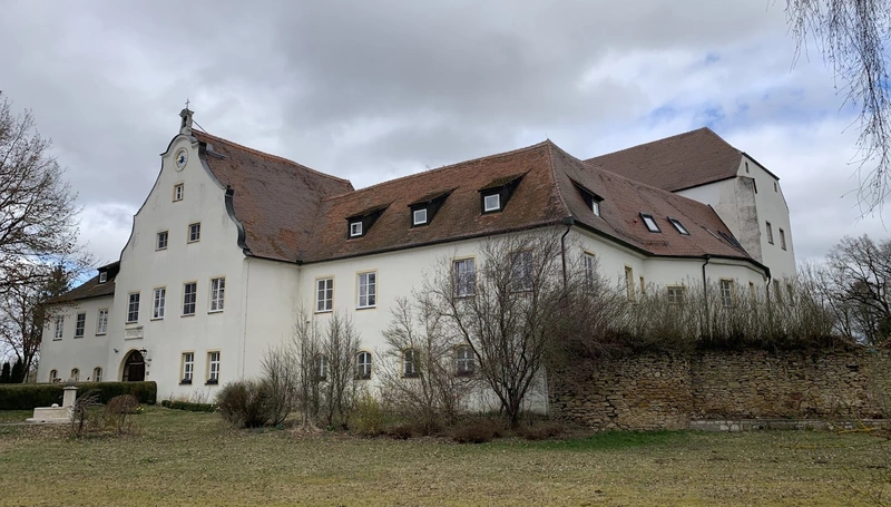 BRK-Senioren-, Wohn- und Pflegeheim Schloß Eggmühl – Bild 1